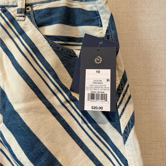 Universal Threads Mini Skirt - Picture 3 of 6